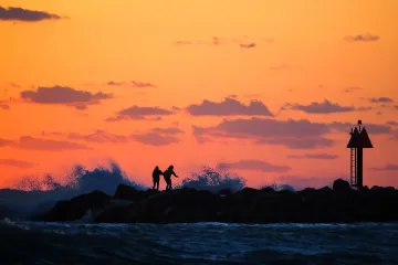 20220409-Sunset-@-South-Jetty-2