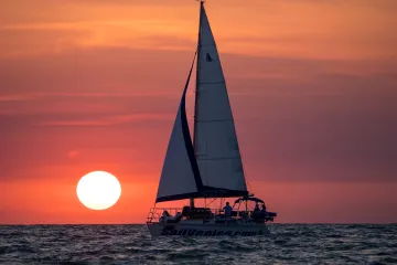 20230504-sailboat-sunset-1