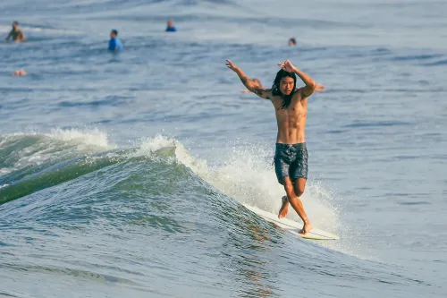 North Jetty, Ida: Nose Riding