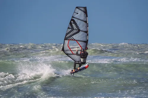 Venice, Florida: Wind Surfer Tears Through the Gulf