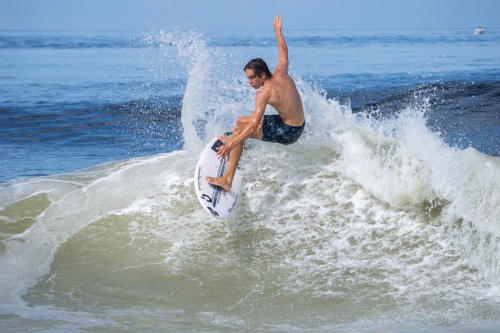 20240912-Surfing-North-Jetty