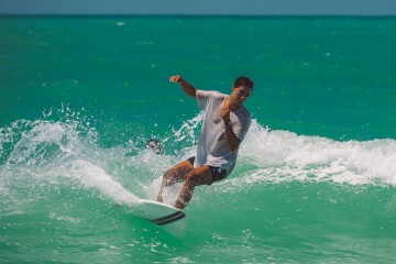 20210412-Surfing-@-North-Jetty-207-of-243