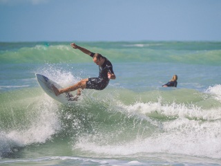 20211030-Surfing-South-Jetty-117