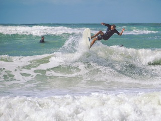 20211030-Surfing-South-Jetty-121