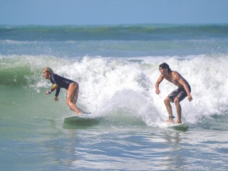 20211030-Surfing-South-Jetty-135
