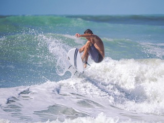 20211030-Surfing-South-Jetty-144