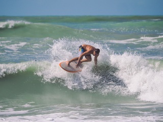 20211030-Surfing-South-Jetty-149