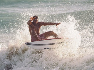 20211030-Surfing-South-Jetty-192