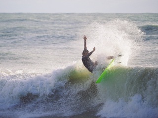 20211030-Surfing-South-Jetty-193