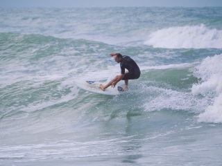 20211030-Surfing-South-Jetty-47