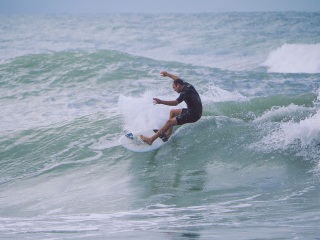 20211030-Surfing-South-Jetty-48