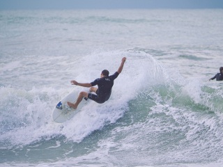 20211030-Surfing-South-Jetty-52