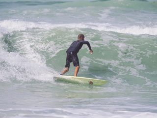 20211030-Surfing-South-Jetty-55