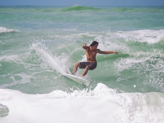 20211030-Surfing-South-Jetty-70