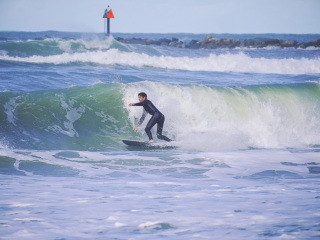20211030-Surfing-South-Jetty-84