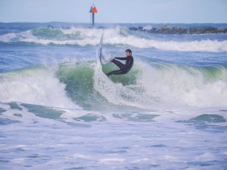20211030-Surfing-South-Jetty-85