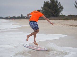 20220205 Shaka Gnar @ North Jetty