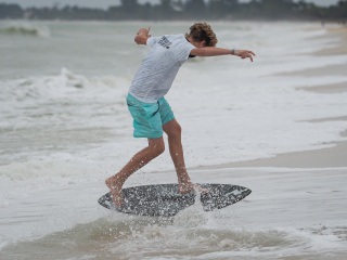20220205 Shaka Gnar @ North Jetty