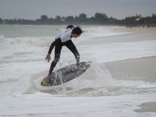 20220205 Shaka Gnar @ North Jetty