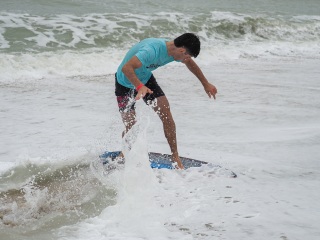 20220205 Shaka Gnar @ North Jetty