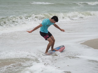 20220205 Shaka Gnar @ North Jetty