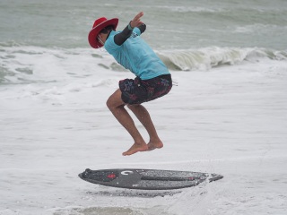 20220205 Shaka Gnar @ North Jetty
