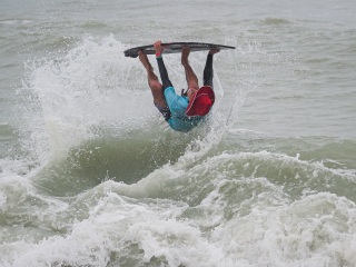 20220205 Shaka Gnar @ North Jetty