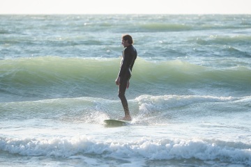 20220219 Surfing @ South Jetty