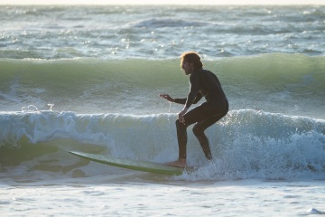 20220219 Surfing @ South Jetty