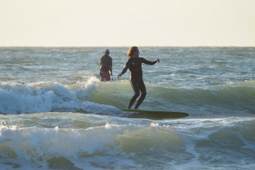 20220219 Surfing @ South Jetty