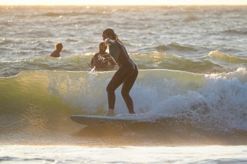 20220219 Surfing @ South Jetty