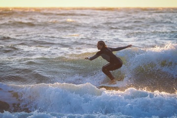 20220219 Surfing @ South Jetty