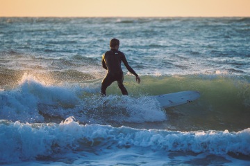20220219 Surfing @ South Jetty