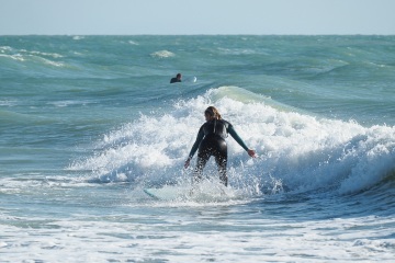 20220219 Surfing @ South Jetty