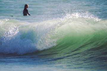 20220219 Surfing @ South Jetty