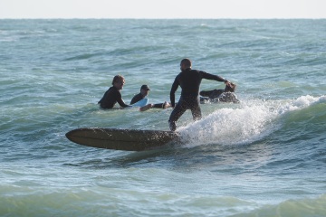 20220219 Surfing @ South Jetty