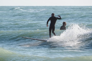 20220219 Surfing @ South Jetty