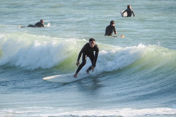 20220219 Surfing @ South Jetty