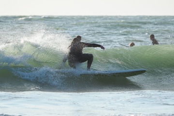 20220219 Surfing @ South Jetty