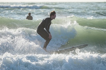 20220219 Surfing @ South Jetty
