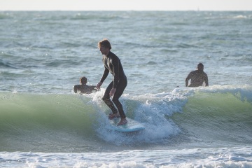 20220219 Surfing @ South Jetty