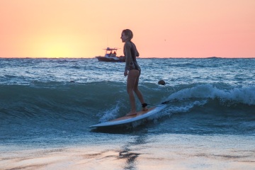 20220320 Surfing @ South Jetty