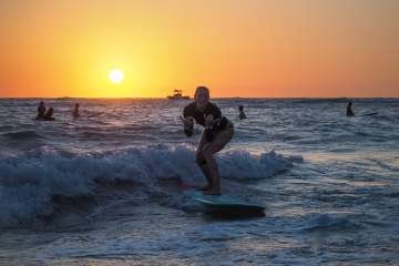 20220320 Surfing @ South Jetty