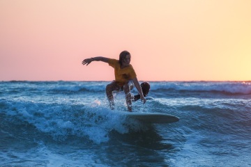 20220320 Surfing @ South Jetty