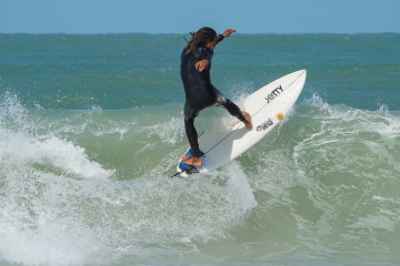20220409 Moring Surf @ South Jetty