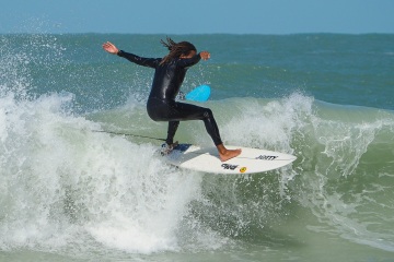 20220409 Moring Surf @ South Jetty
