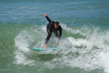 20220409 Moring Surf @ South Jetty