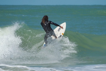 20220409 Moring Surf @ South Jetty