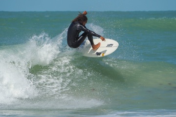 20220409 Moring Surf @ South Jetty