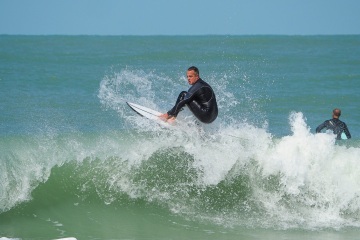 20220409 Moring Surf @ South Jetty